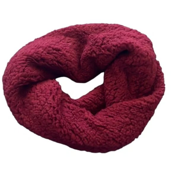 Kensie Sherpa Infinity Scarf in Burgundy - Picture 3 of 4